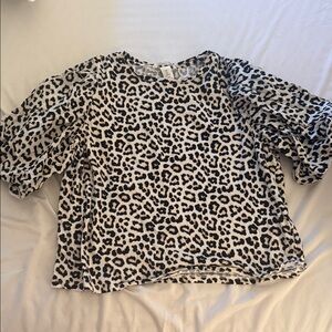 H&M Leopard Print Women's Puff Sleeve Top